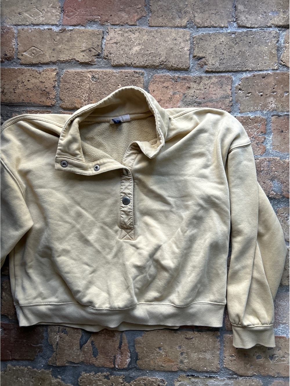 Universal Thread Beige Pullover Sweatshirt with Snap Button Collar, Size Large